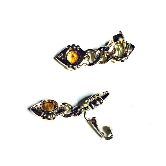 VTG Gold Clip On Dangle Earrings - Picture 4 of 4